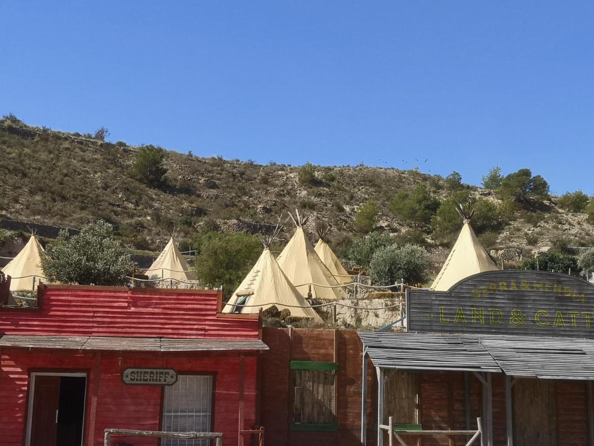 Tipi Indio Campo de lujo El Campello