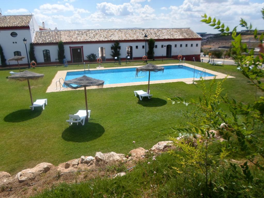 Camping Complejo Pueblo Blanco 4*