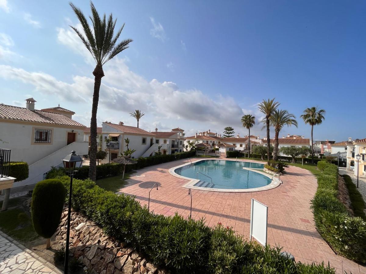 Birds Paradise Vera Coast Apartamento