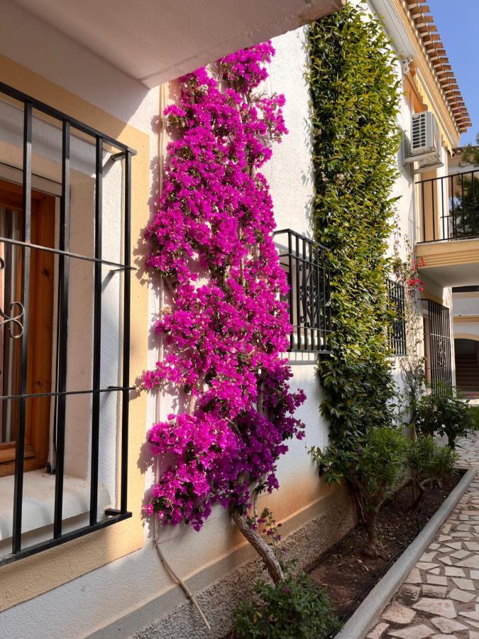 Birds Paradise Vera Coast Apartamento
