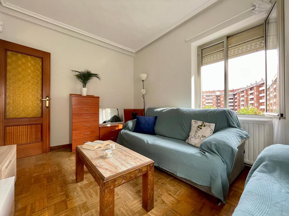 Amplio, Luminoso Y Acogedor Apartamento En *