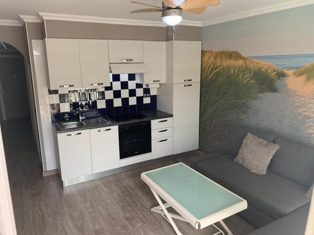 Avec Piscine Apartment Empuriabrava