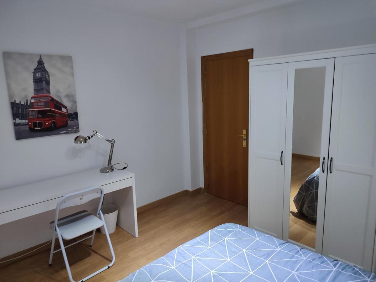 Bedroom To Rent In The