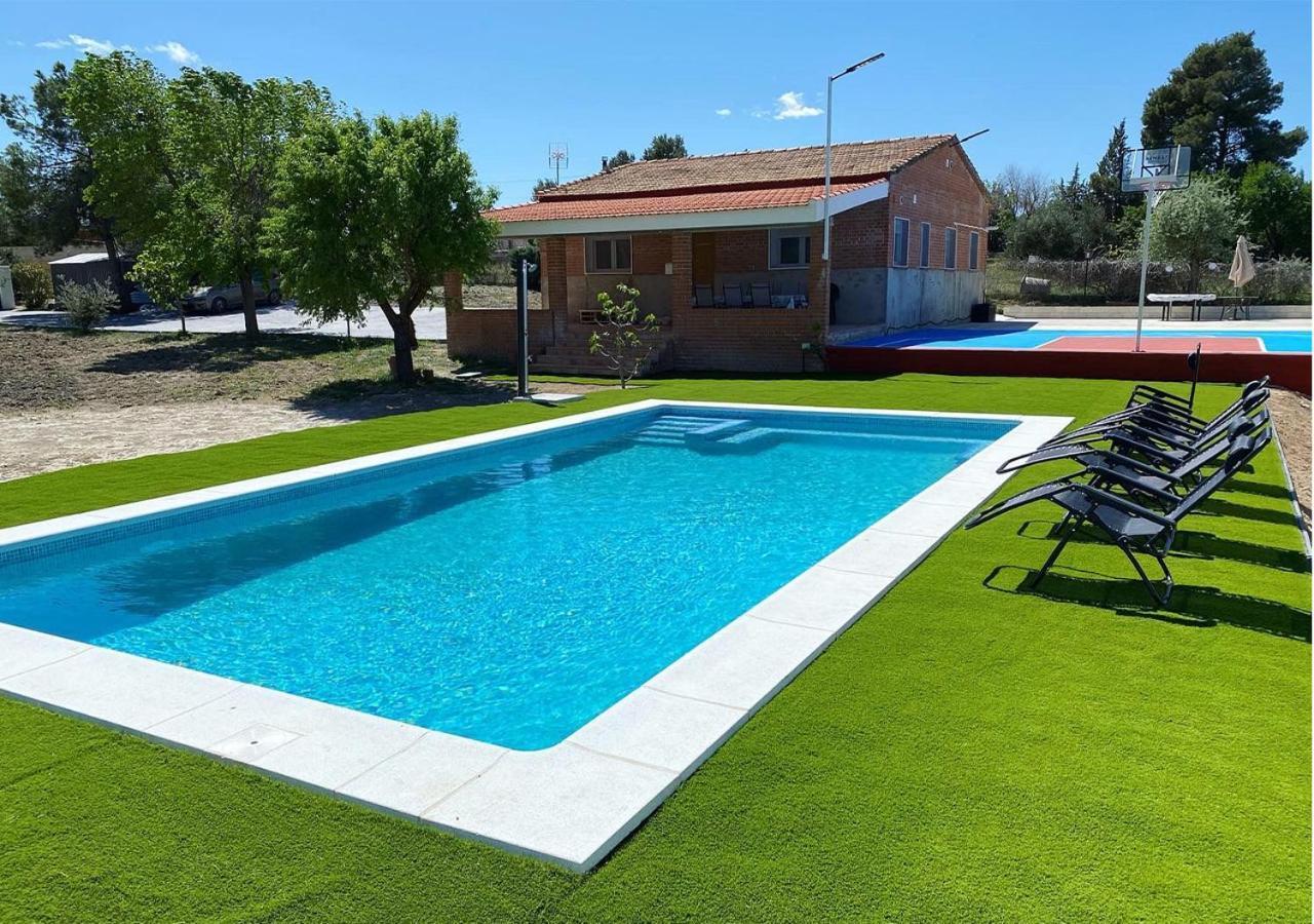 Casa Con Piscina, Alarilla Holiday home Fuentiduena de Tajo