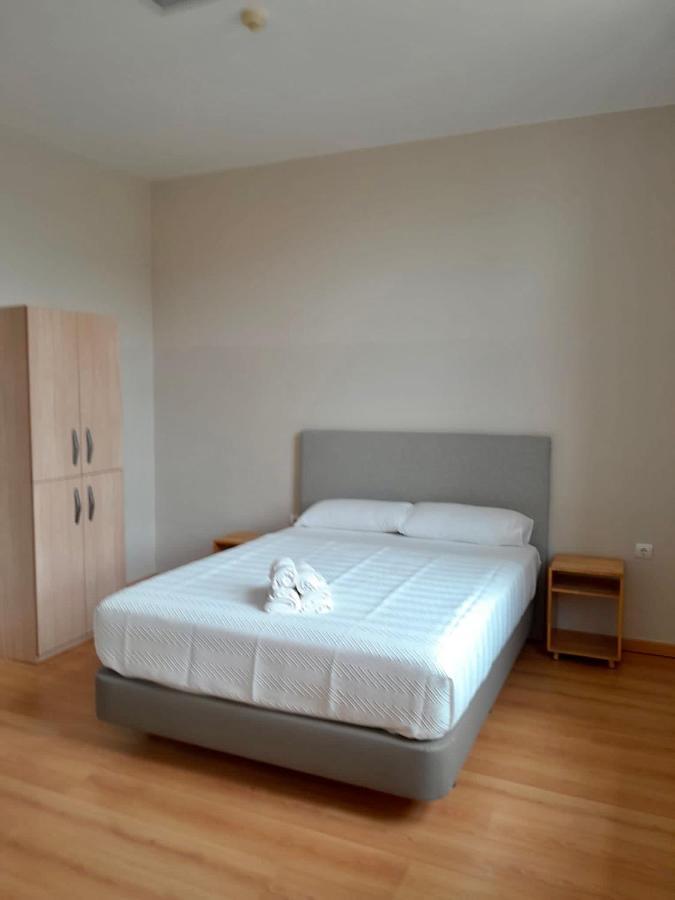 Tres Estrellas Camí De Sirga Hostal Mequinenza