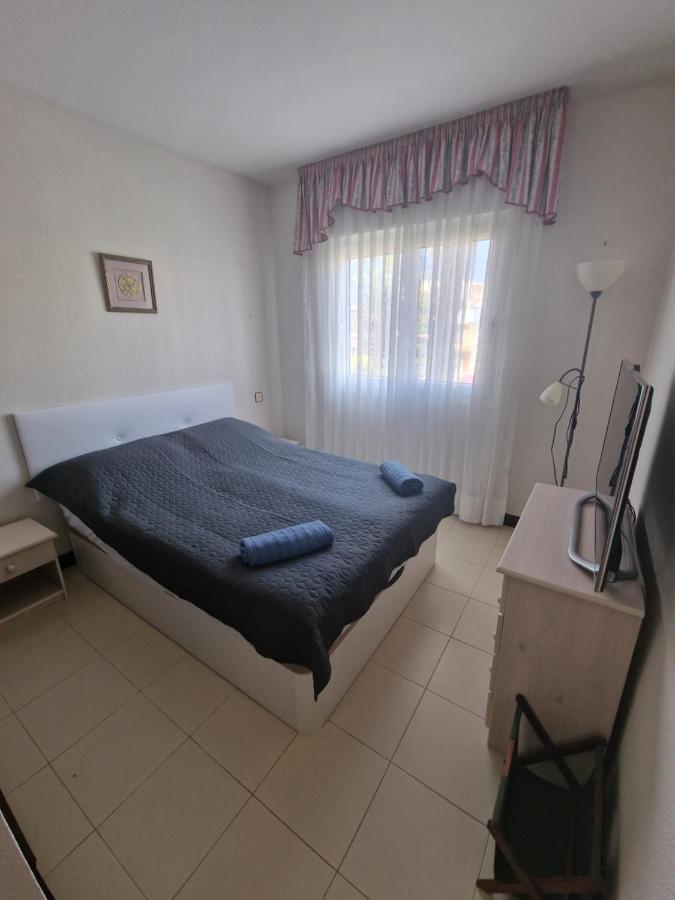 First Line Sea Apartment *