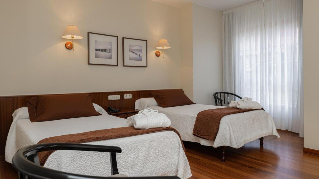 Balneario De 2* Carballo