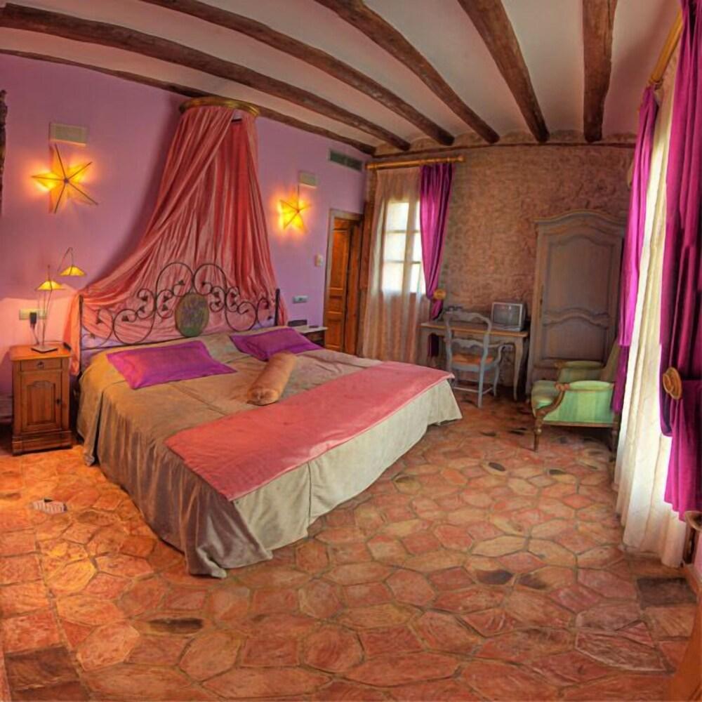 Hotel Boutique Bodegas De Arnes - Adults Only