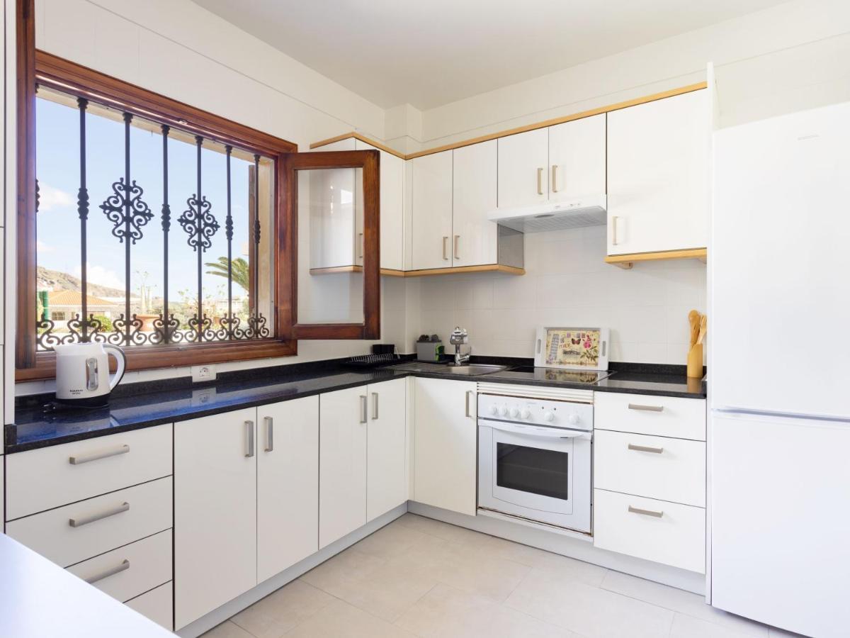 Live Los Corales Caletillas Apartamento *