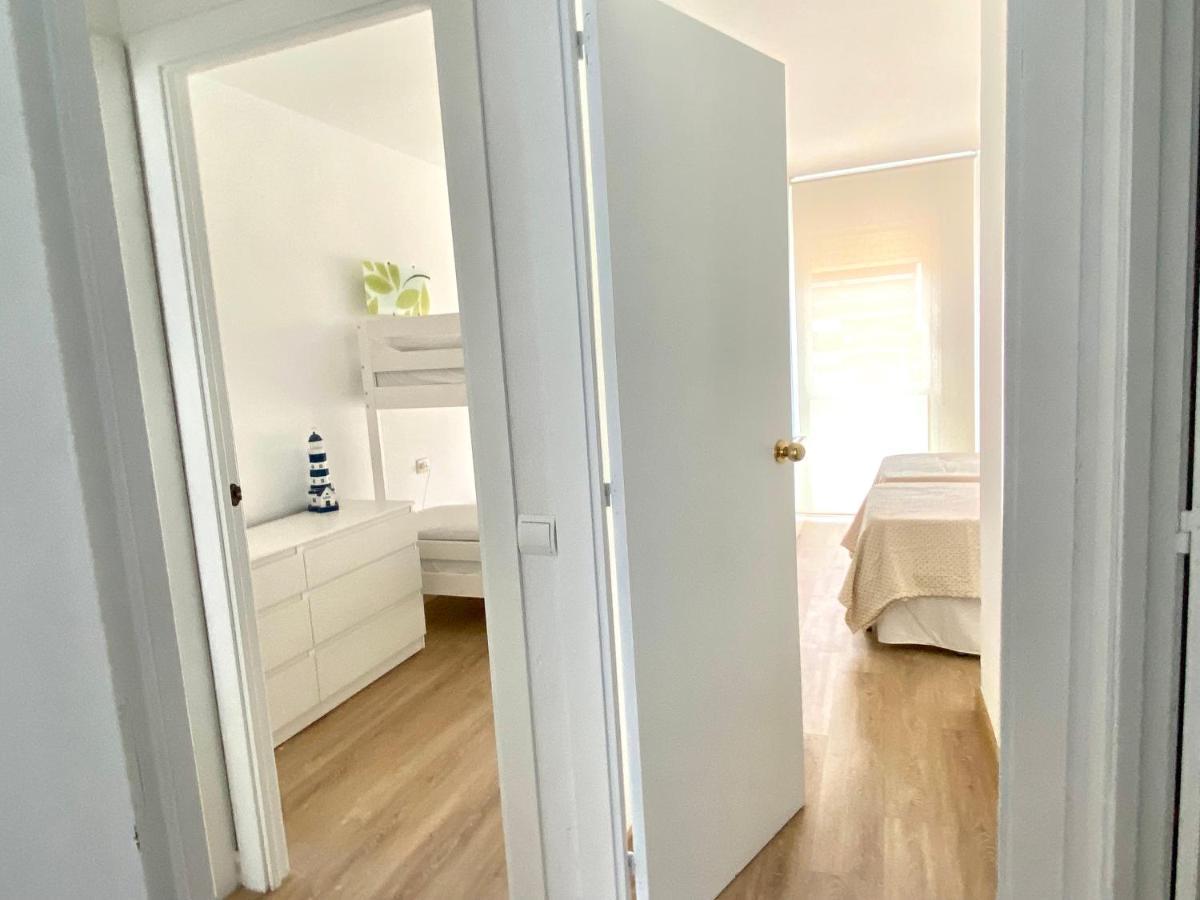 Con 3 Habitaciones, Terraza Y Jardin Comunitario Con Piscina En Apartment Sant Antoni De Calonge