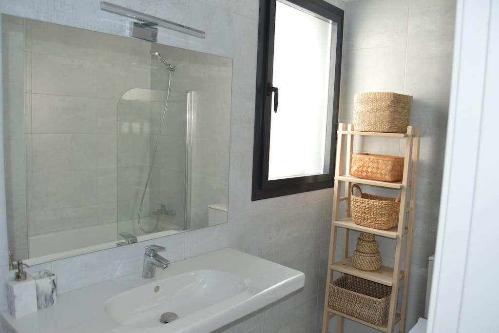 Apartment Estupendo Junto A La Playa De San Juan Santa Cruz De Bezana
