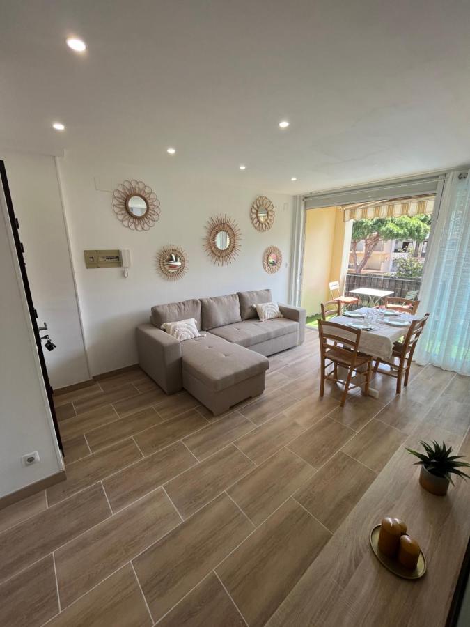 Apartment 1 Chambre Climatise Avec 3 Piscines A 200 M De La Plage *