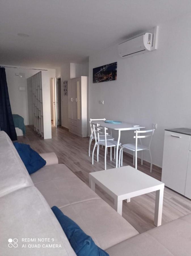 Raquel Apartamento *