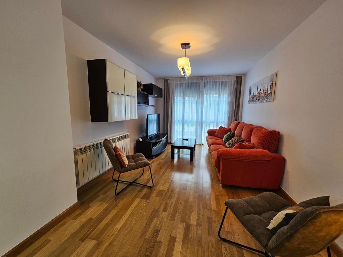 13b01 Con Terraza Y Garaje Apartamento