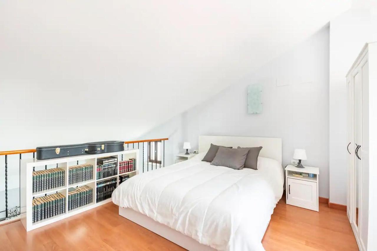 Duplex In Con Terraza Almonte