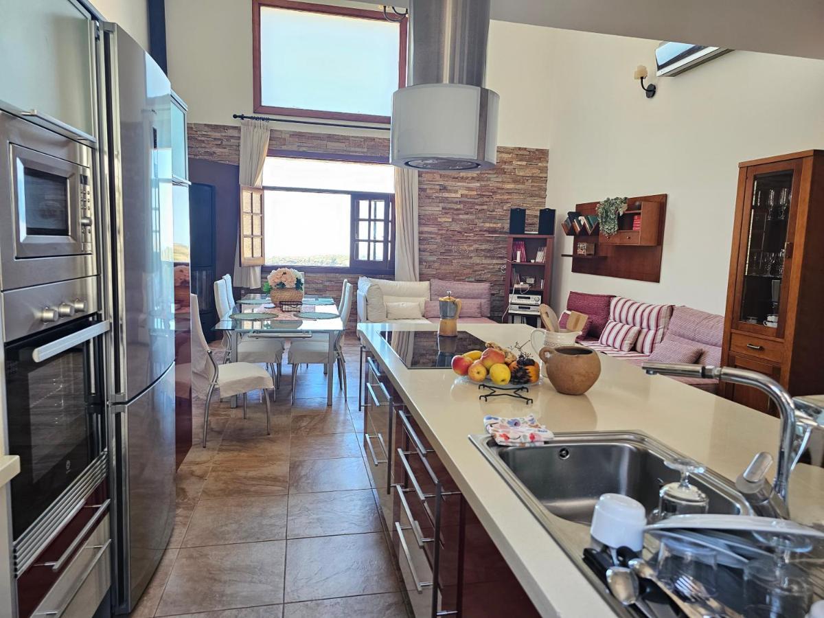 Mogarén: Jacuzzi&beautiful Views Bed and breakfast Vega de San Mateo
