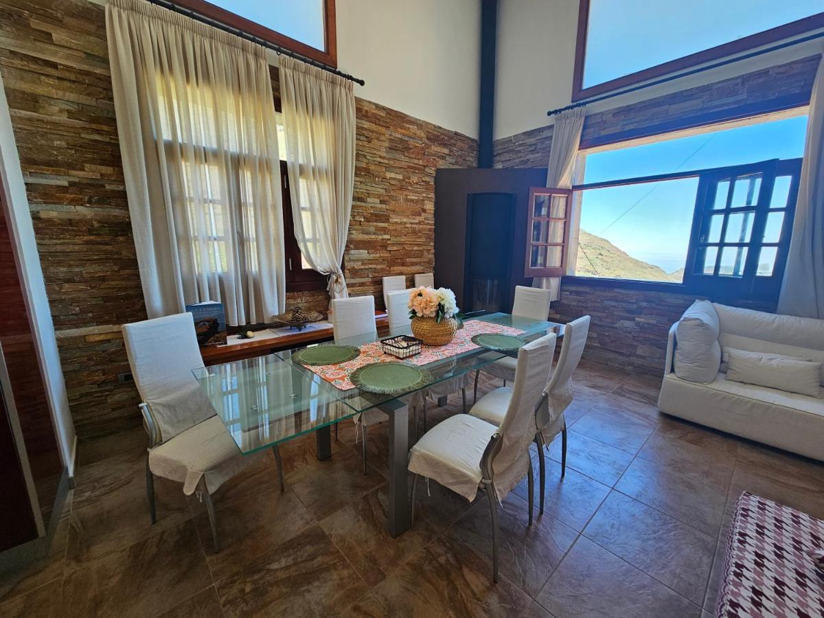 Mogarén: Jacuzzi&beautiful Views Bed and breakfast *