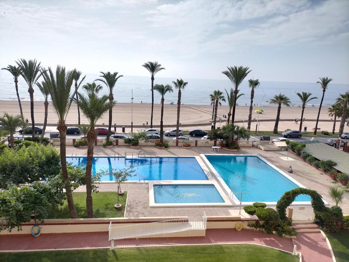 En 1ª Línea Con Piscina. Edificio Albatros Ii *