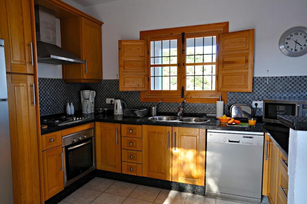 Villa Piltraque - Our Stunning Country To Rent In Andalucia, Spain