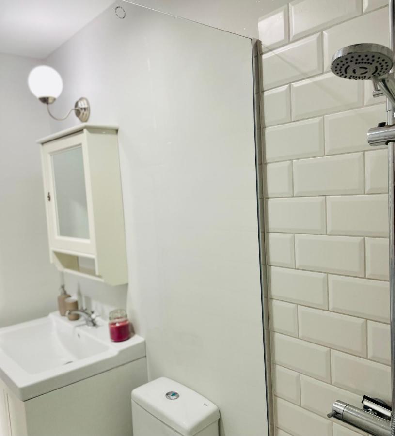 Sweet Laguna With Free Parking Apartment