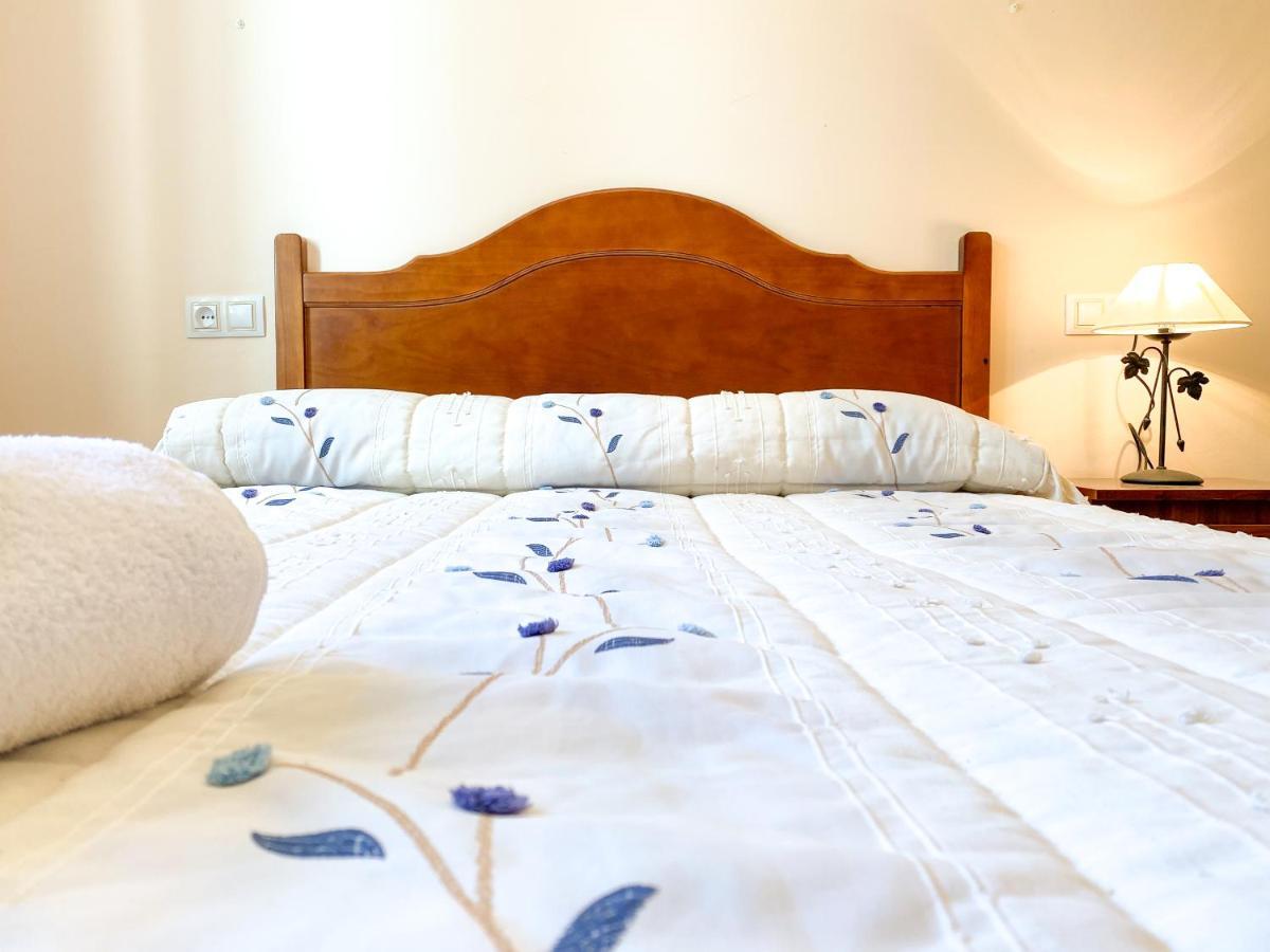 Vivienda Turistica Leones Apartment *