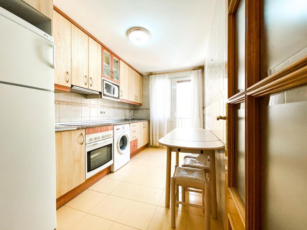 Vivienda Turistica Leones Apartment