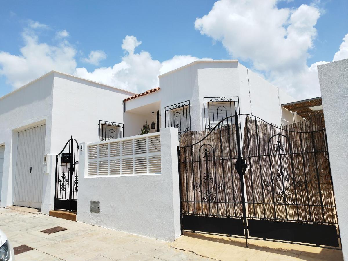 Casa Clara Vivienda Con Patio Exterior Y Barbacoa Holiday home *