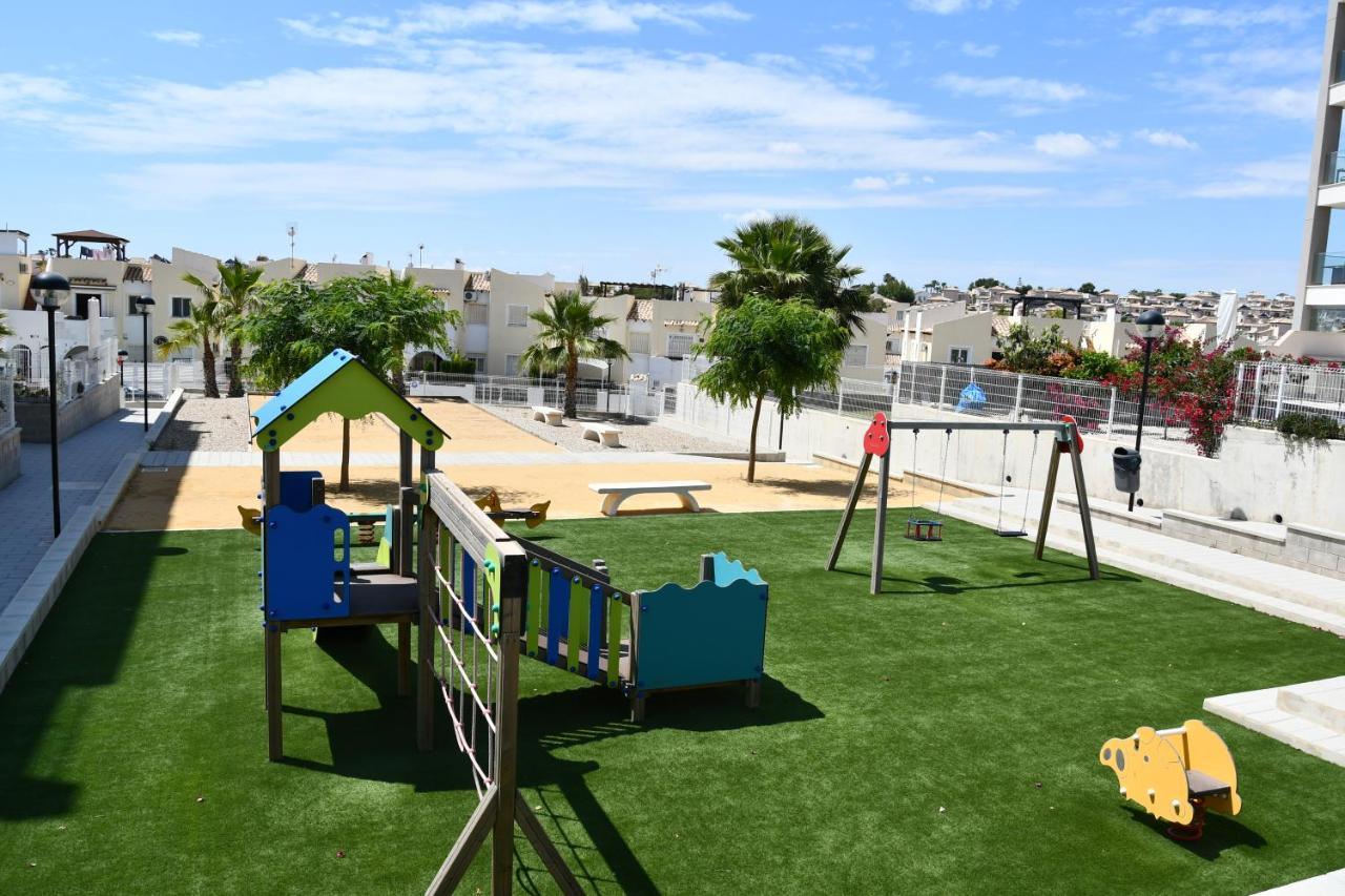 Apartment Luxurious Flat & Private Rooftop In Villamartin Orihuela Costa