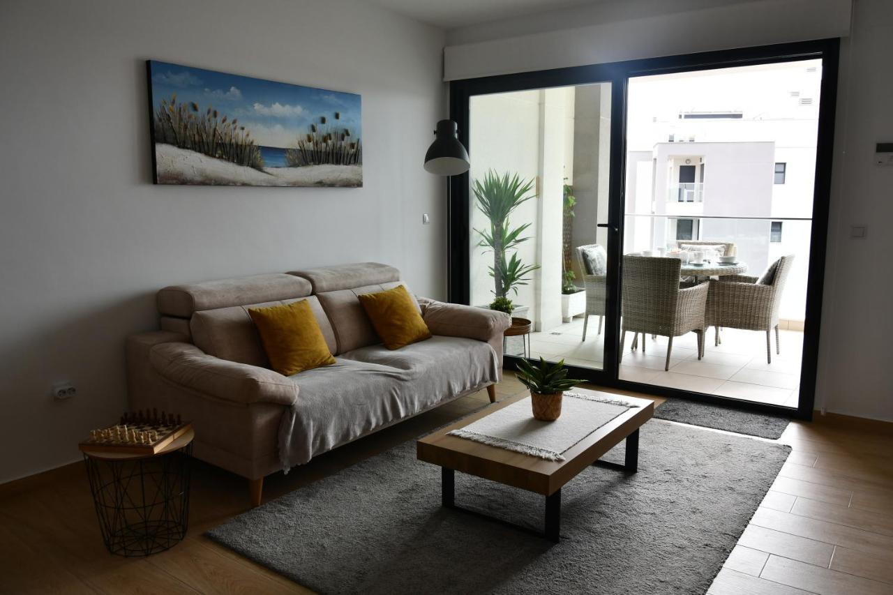Luxurious Flat & Private Rooftop In Villamartin Orihuela Costa Apartment Dehesa de Campoamor (Orihuela Costa)
