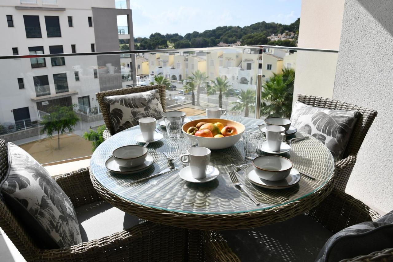 Apartment Luxurious Flat & Private Rooftop In Villamartin Orihuela Costa