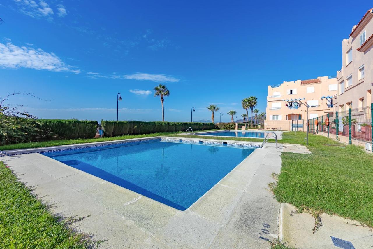 Beachfront, Pool, Terrace & Wifi - *simplytarifa* Apartment *