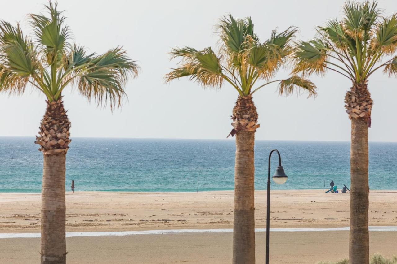 Apartment Beachfront, Pool, Terrace & Wifi - *simplytarifa* *