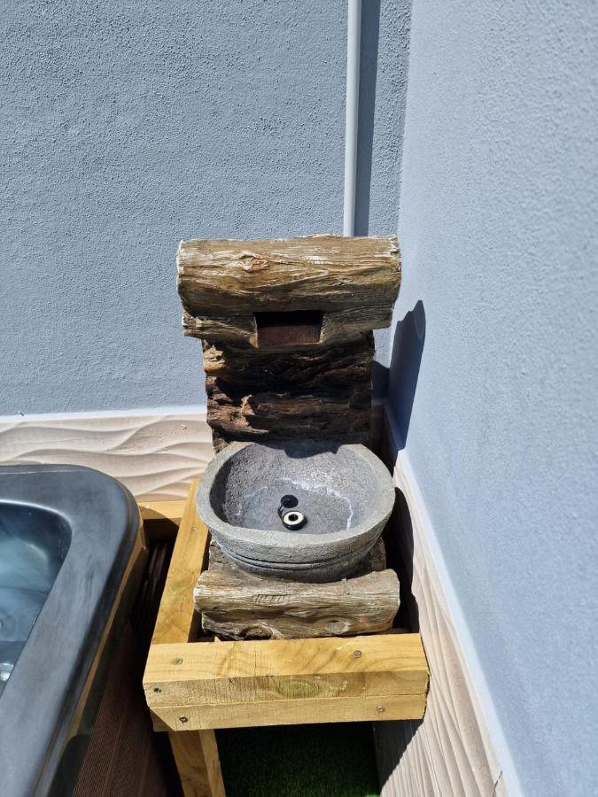 Apartamento De 2 Y Dos Baños Con Ducha Solar