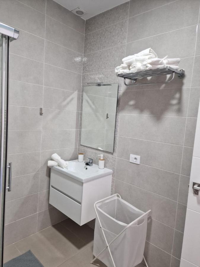 Apartamento De 2 Y Dos Baños Con Ducha Solar Tamaimo