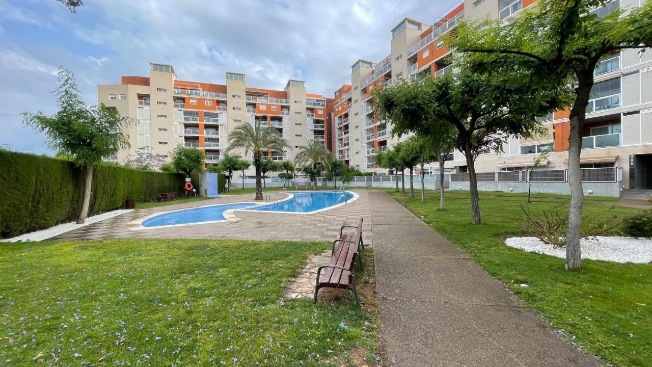 Work And Rest Away From Paterna