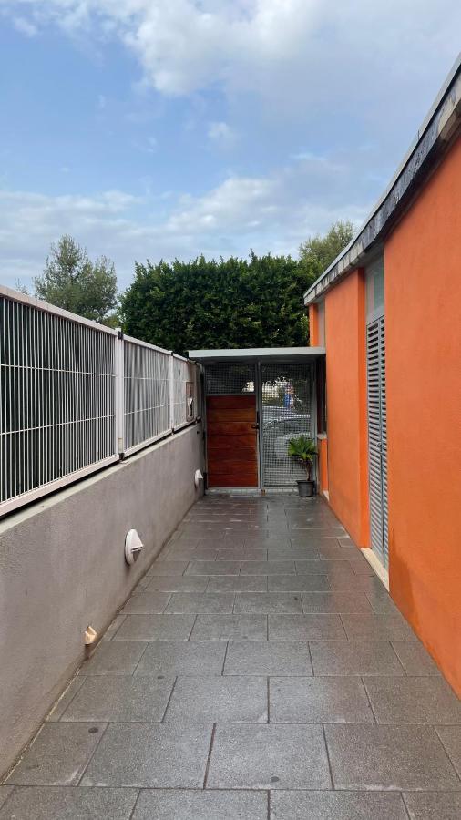 Work And Rest Away From Paterna