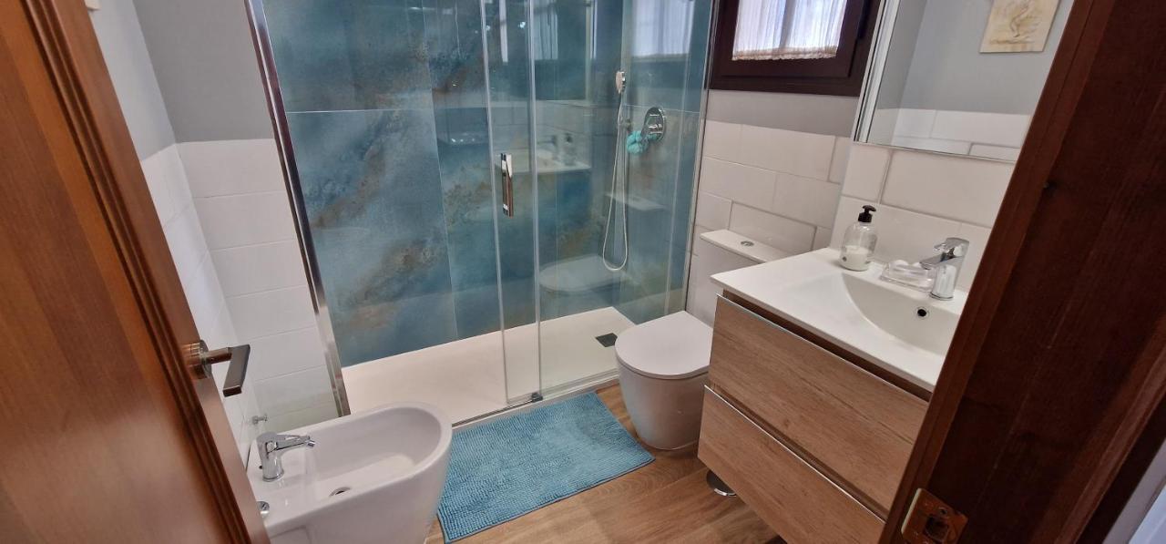 Сasa de vacaciones Casa Duplex En Conil A 300 M De La Playa. *