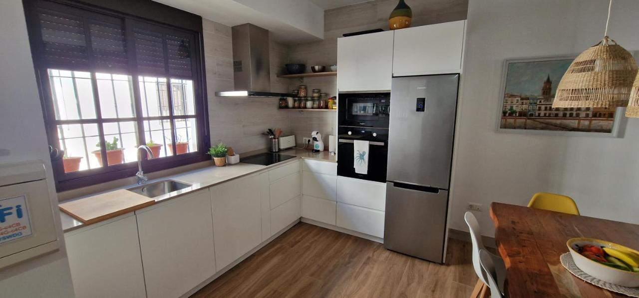 Casa Duplex En Conil A 300 M De La Playa. *