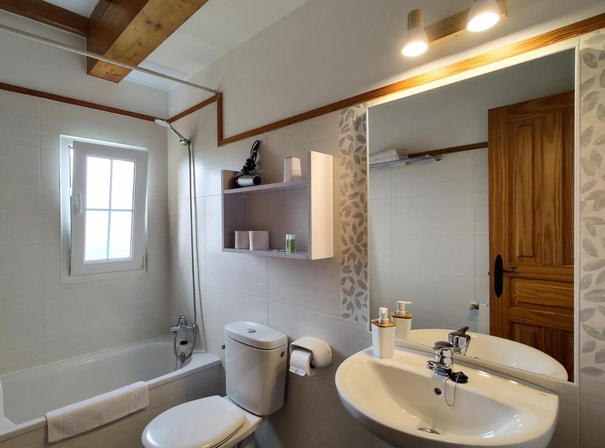 Apartamentos Corona * Comillas