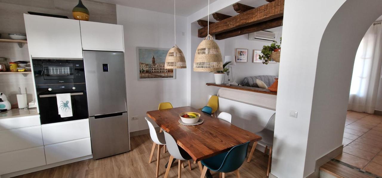 Сasa de vacaciones Casa Duplex En Conil A 300 M De La Playa.