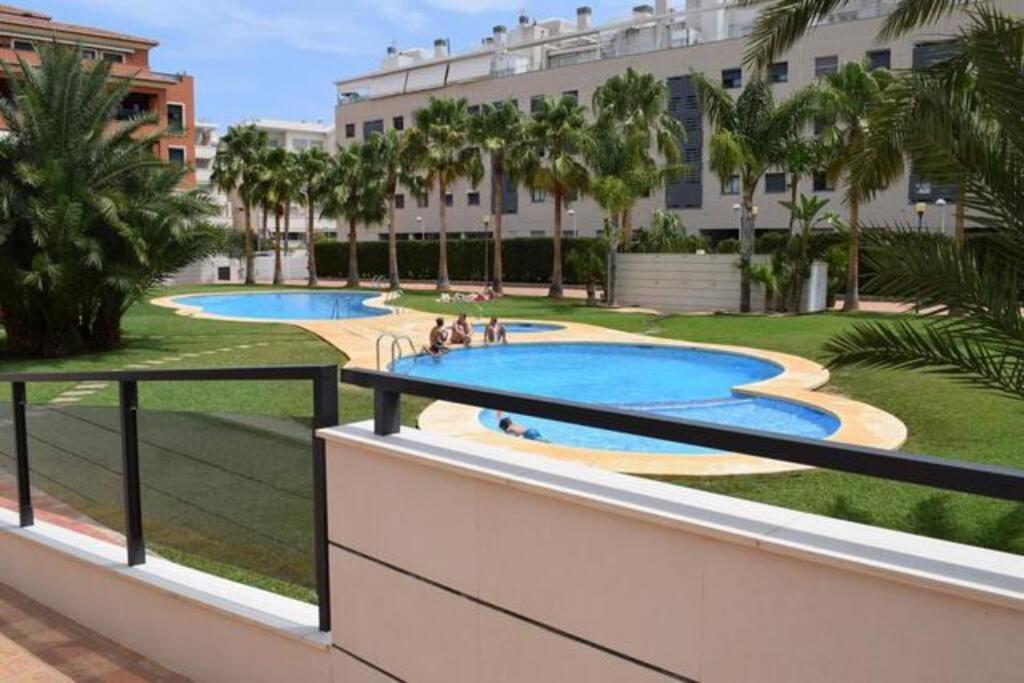 Apartment Hogar Brisa De Marinas Acogedor Con Amplia Terraza Y Acceso Directo A Piscinas-comfortable With Spacious Terrace And Direct Pool Access Denia