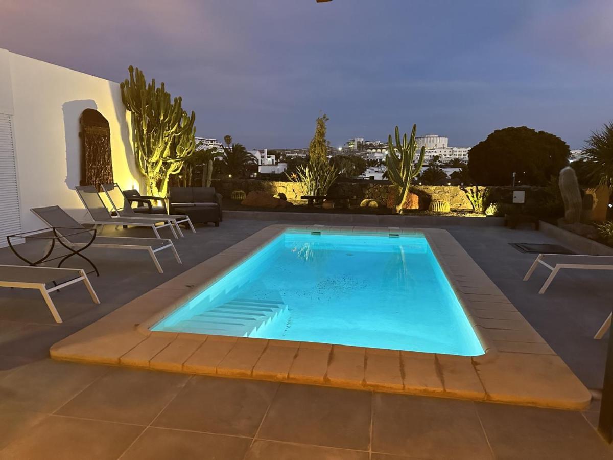 Patos Villa *