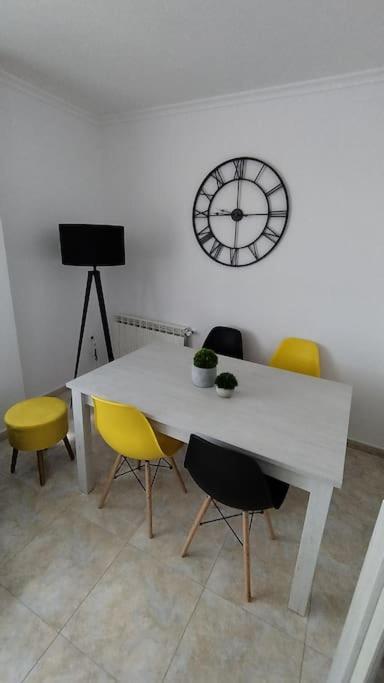 En Foz. Primera Linea Playa Rapadoira Apartamento *