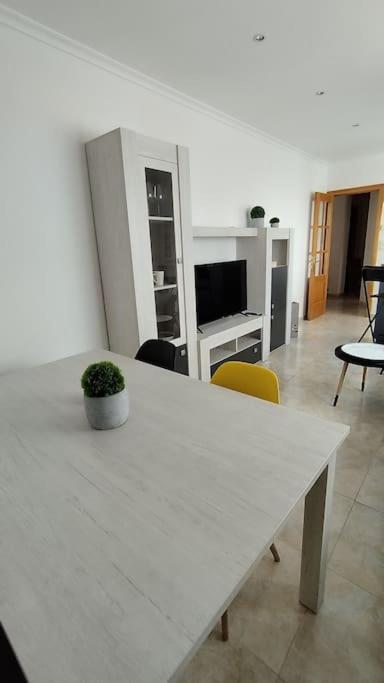 En Foz. Primera Linea Playa Rapadoira Apartamento Foz
