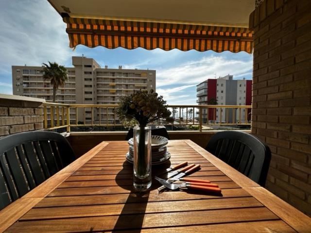 Excelente Ubicacion Con Vistas Al Mar Apartamento *