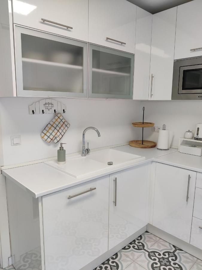Sherry Apartment *