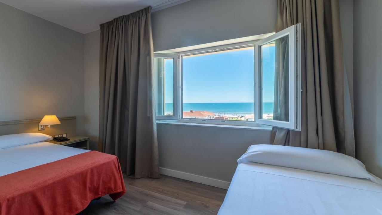 Hotel Pato Rojo