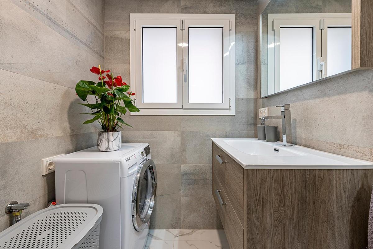 5 Stelle Piscina, Jacuzzi, Wifi - 2 Min Dal Mare Miami Platja (Miami Playa)