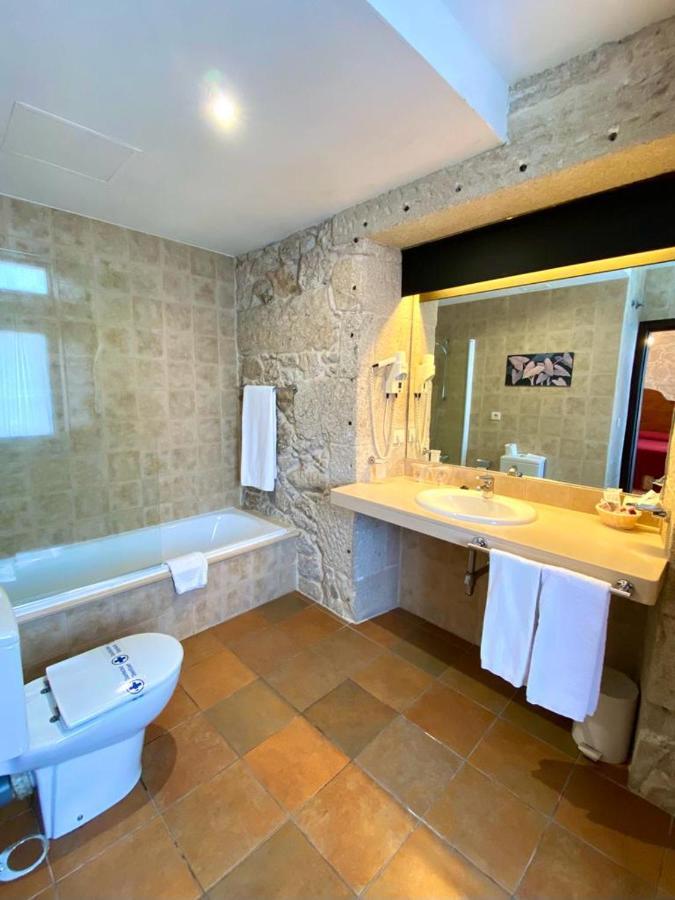 Pazo De Lestrove By De Compostela 4*