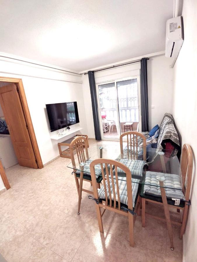 Apartment Modern 3mins Walk To Playa Del Cura *